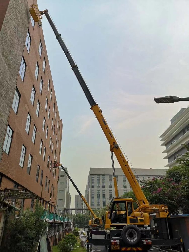 理塘汽车吊出租哪家好，选择最靠谱的服务商指南